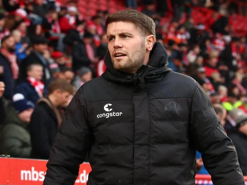 许尔策勒:没人注意到,阿森纳领先时有时花1分多钟才罚角球